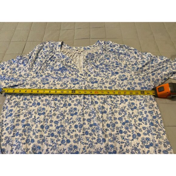 Crown & Ivy Women’s Top 2X Blue White Floral Peasant Blouse Boho Tunic Long Slee - Picture 3 of 12
